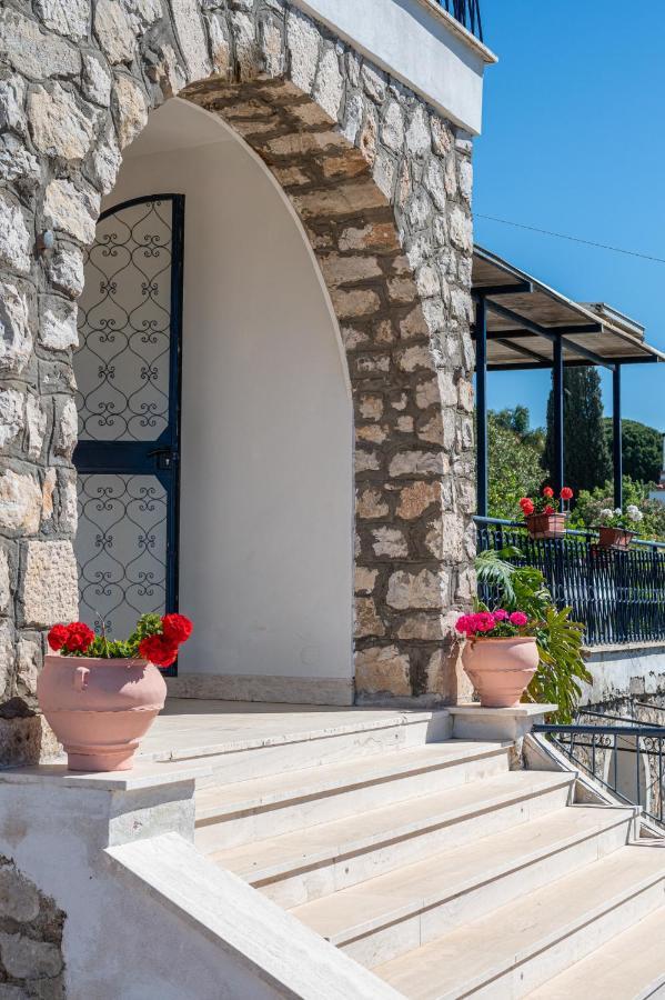 Bed and Breakfast Gli Archi Sul Mare Geata Exterior foto