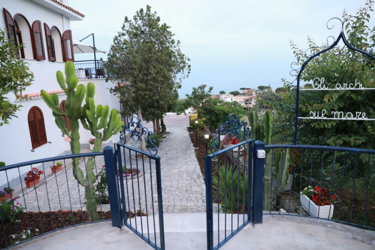 Bed and Breakfast Gli Archi Sul Mare Geata Exterior foto